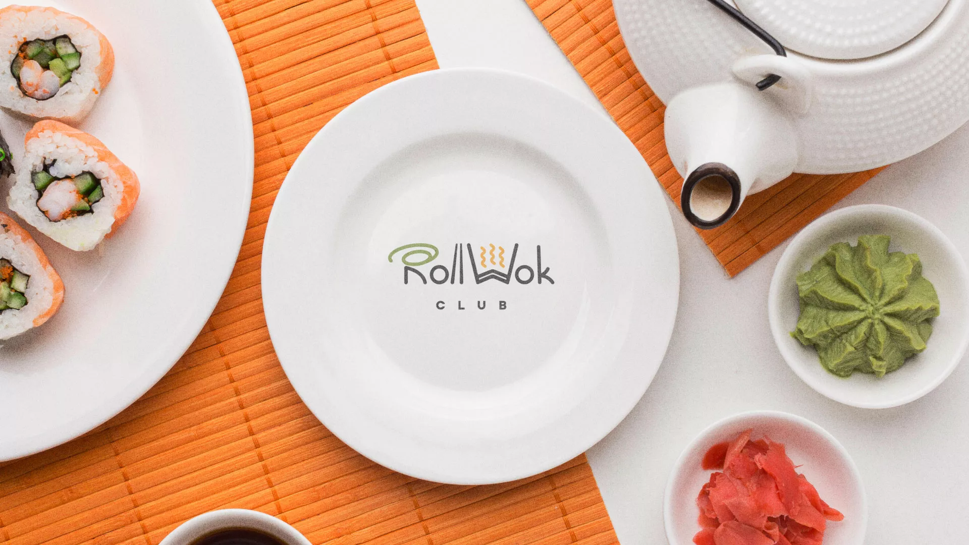 Разработка логотипа и фирменного стиля суши-бара «Roll Wok Club» в Родниках